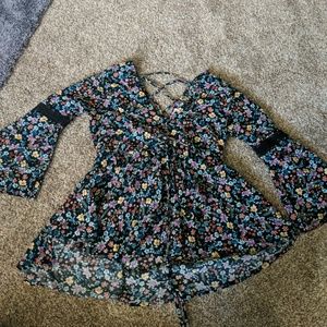 Flowy floral loose shirt